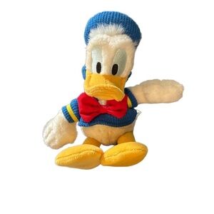 Walt Disney World Donald Duck 10" Plush doll.